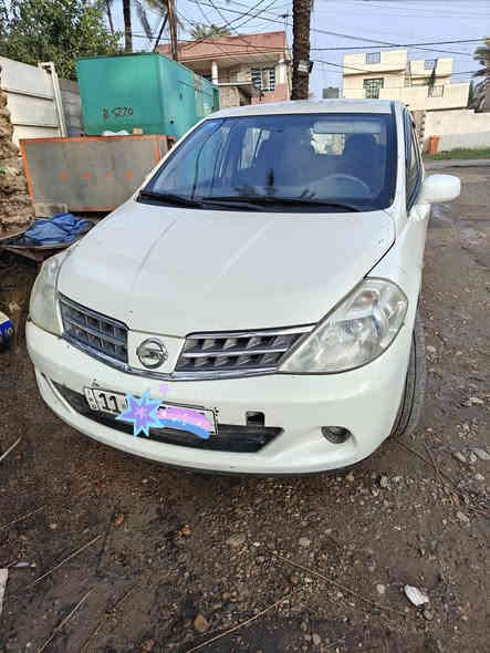 نيسان تيدا 2009 رقم انكليزي بيها 
تبديل باب السايق و جامرلغ جهة السايق
بيع او مراوس بفيرسا 2010
السعر 75
للاستفسار الاتصال على 

***********
