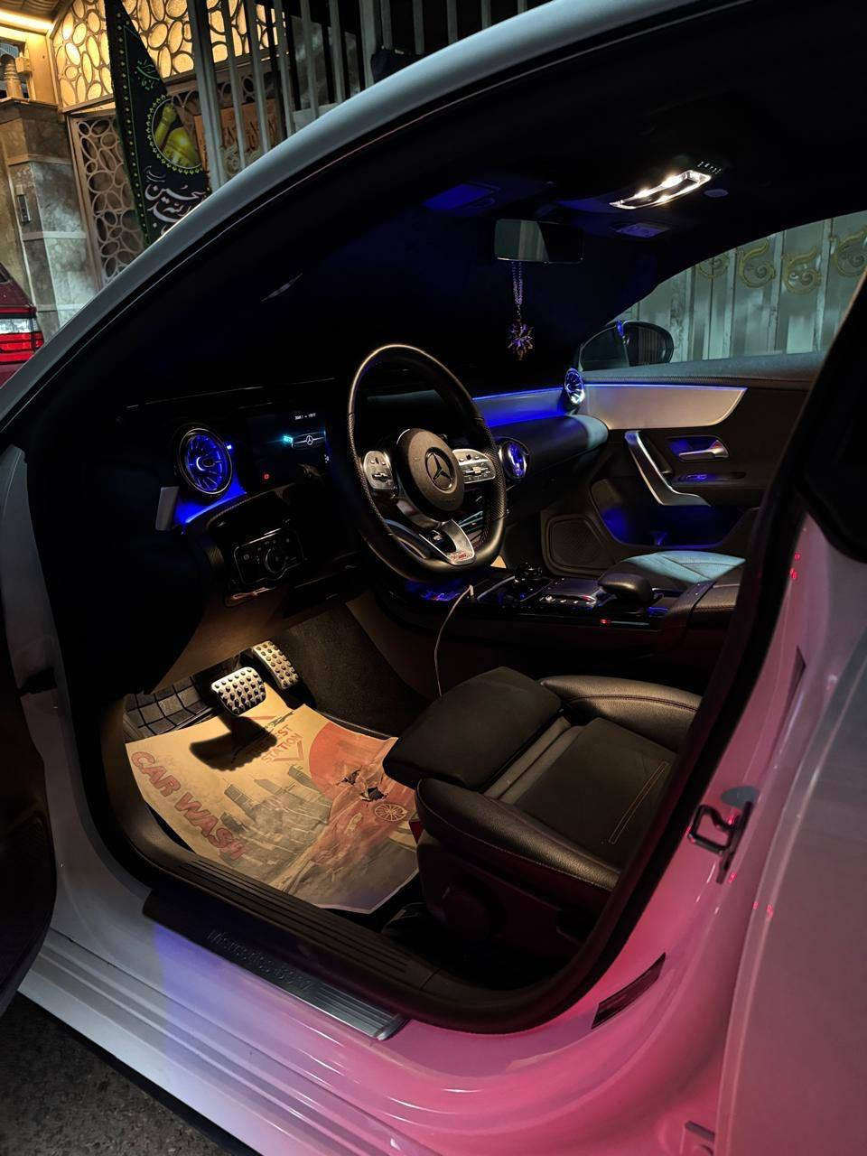 مارسدس  Cla 200 2023
وكالة bcm  ماشية 32000 كم 
جاملغ امامي ودعاميه اماميه مبدل ومصبوغ 
بدون دواخل بدون ايرباكات الباقي كلشي كفالة عامة
محرك كير واير بشرط مامفتوح 
سيارة حيل نظيفة كلشي عل بلاد جديد 
سنوية هزة كلشي جديد مدفوع لـ
باسمي السنوية بشرط تحويل وغرامـة
سيارة مابيـها دينار مصرف كامل من كل نواحي
 رقم صاحب سيارة ***********
