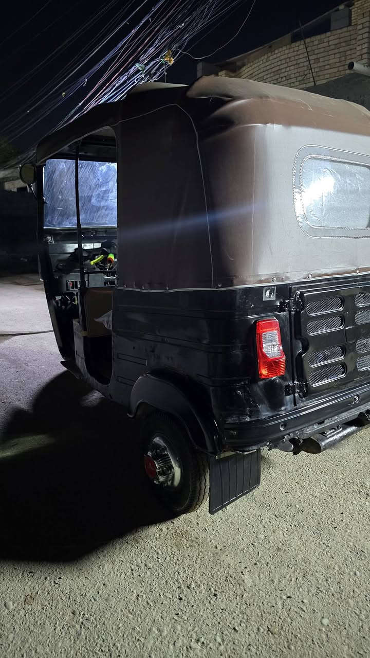 السلام عليكم للبيع موديل 17اوراق اوراق تكتك نضيفه ومال شغل مكاني بغداد السعر 3 و100
***********
