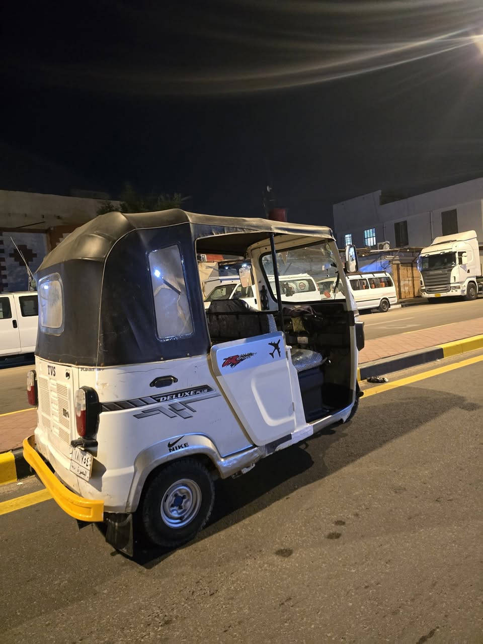 السلام عليكم تكتك البيع 2023 رقم وسنويه  تكتك حلوه وجديده تكتك مكينه كفاله بس والفات مبدله شركه وسعر 6 و800 وبيه مجال ومكاني البصره 
الحيانيه شارع 60 وهاذ رقمي ***********ʻ
