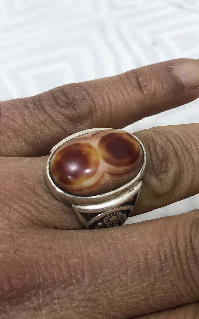 يا الله خاتم بحجر سليماني عينين مختلف بصياغة يدوية ثكيلة قياس 23 للبيع فقط يوجد توصيل


**إذا كنت صاحب هذا الإعلان وتريد حذفه لأي سبب، رجاءا أرسل رسالة إلى الدعم الفني**