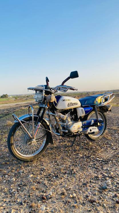 بيع فقط  بدون مراوس

تايگر 2020 لونين درع 
باب أول + وزن ثقيل
اوراق منفيس كامله
نضيف وبحاله جيده جداً
صار سنه من شديتو
دراجه ماعايزها شي
السعر 725 🔒 
متواجد اتصال ع رقم

مو شراي لا تتصل***********
