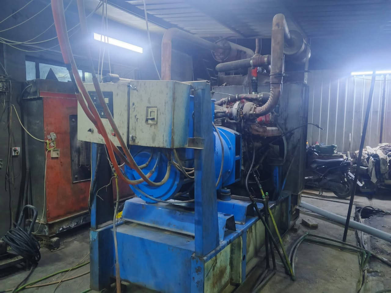 السلام عليكم بسبب الوعود الكاذبه مولده دايو ٨ سلندر للبيع المكان الامين الثانيه قرب مطعم الرياضي للإستفسار الاتصال على هذا الرقم‏ ‏‪***********‬‏‏
مكلف بالنشر
