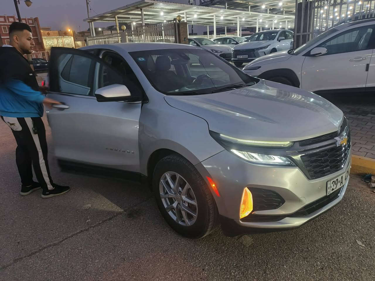 كوينكس وارد أمريكي ٢٠٢٢ ماشية ٤٧ ألف  فووول عدا فتحة السقف  تخم تاير صدر ممتاز تبريد ممتاز جاهزة ١٠٠٪ صور الحادث موجودة  رقم واسط تحويل مباشر السعر ١٦٥ موجودة بالكوت للاستفسار ***********
