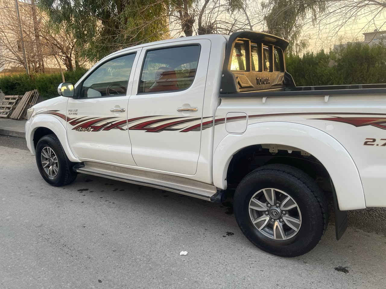 سلام عليكم اخوان
تويوتا هايلوكس فلاونزا للبيع 

دعاميه للدعاميه بشرط. سنويه بأسمي 

مجدد لل ٢٠٣٠

تخم تاير جديد 

صدر جديد 

محرك مابي اي صوت و ما مفتوح 

سياره زيرو مال شركة  سليمانية

ماشيه٢٢٠ الف حقيقي
فقط شبرين صبغ بي من الدوسه  

مكاني سليمانيه

***********
