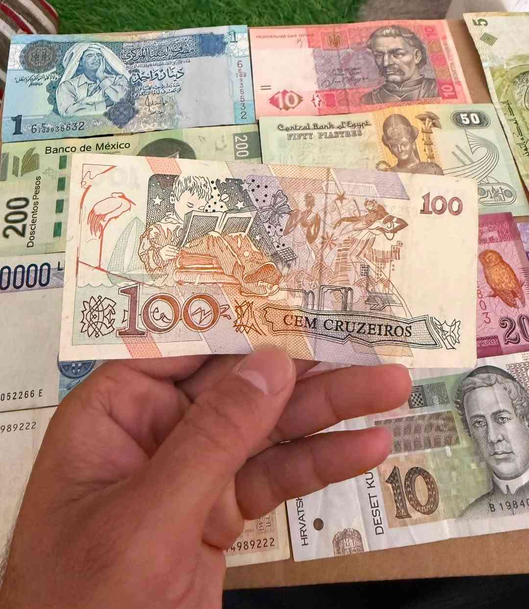 مجموعات فلوس اجنبى للبيع
***********:واتساپ
