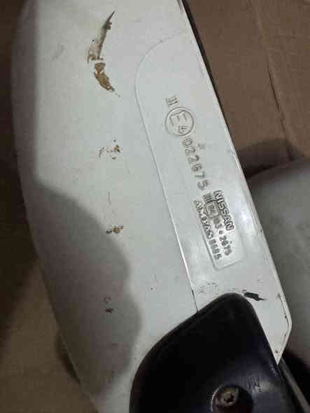 السلام عليكم.زوج مرايات نيسان نافارا 2014 فتح مال سياره نضيفات وشغلات السعر125مكان بصره ماعندي توصيل ***********
