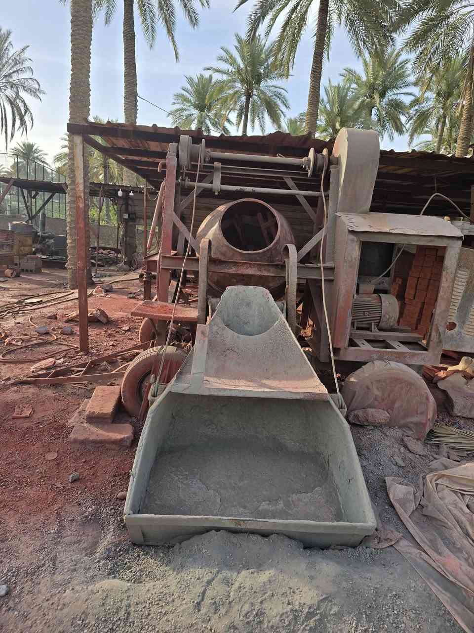 السلام عليكم خباطات للبيع وحده روك كهربائي قايش ام الجيس والثانيه لبنانيه هنديه كهربائي ام الكيله للبيع المكان كربلاء 
للأستفسار الاتصال على الرقم ***********
***********
