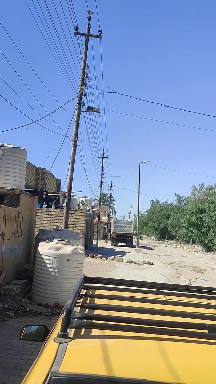سلام عليكم بيت 200متر طابو صرف بصف الركن شارع الشمري قرب المصور هاشم العراقي الاستفسار على الرقم ***********
