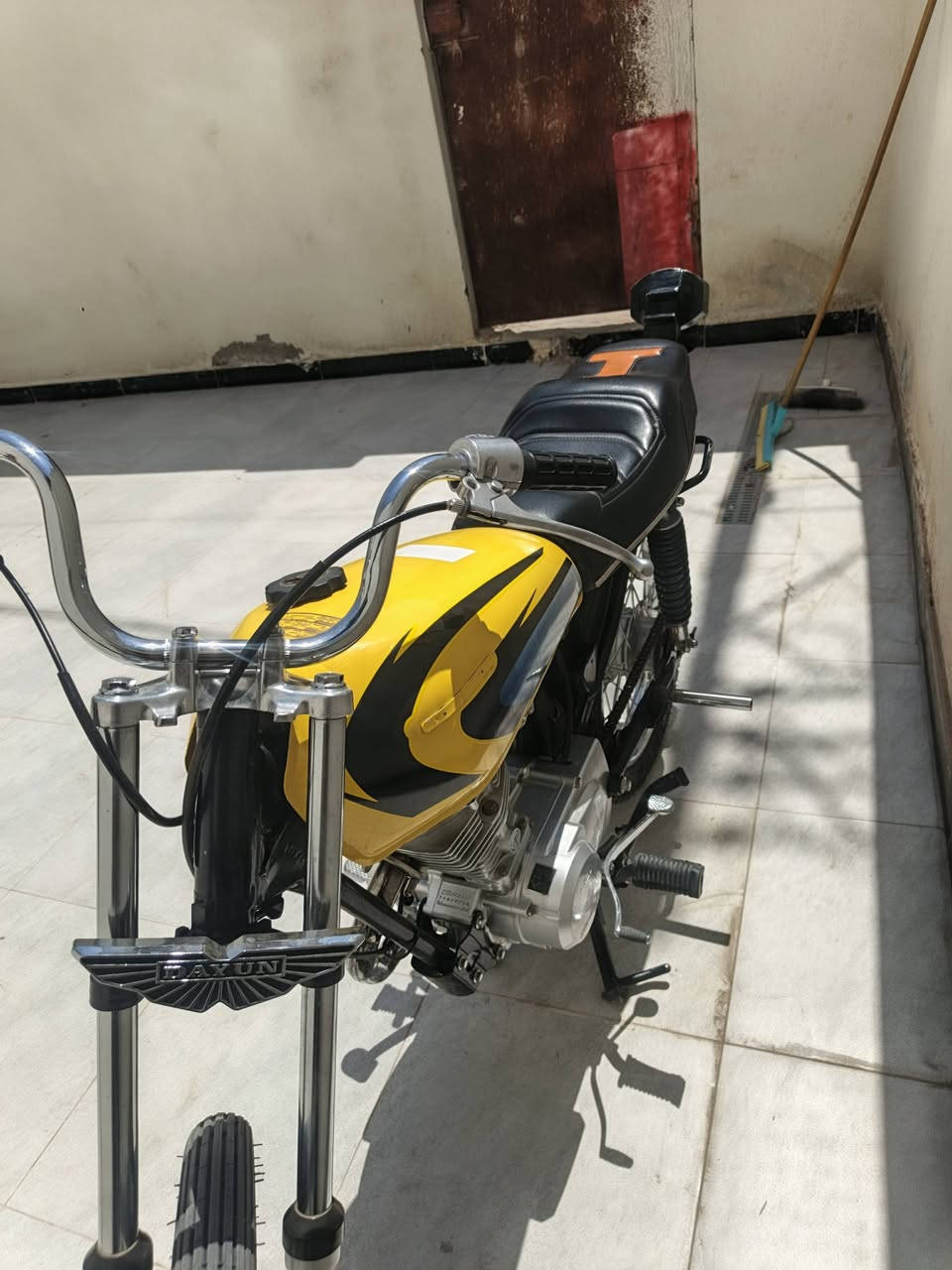 كير البيع ذي قار مركز السعر 650ابيه مجال قليل مستعجل عل بيع اوراق سكنر
*********** وتسااب الشراي 
دراجه خير من الله
