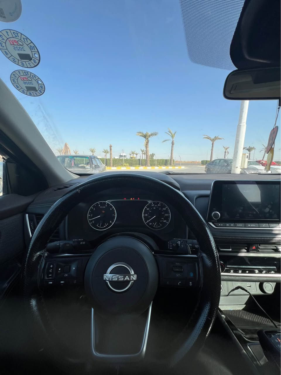 Nissan rouge 2023 SV-AWD
نیسان ڕۆگ مۆدێل 2023 
دەبڵ ئەکسل 
سێ پستن
مواسەفات SV 
سبوغ عام
 پێش و پشت کەپس
98 000 km ڕۆشتوە
 مەکینەی کراوەتەوە بەشەرت 
سعری ١٠٨ وەرەقەو مەجال
*********** أربيل, العراق

