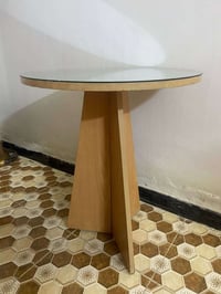 ميز طعام • للبيع • بي مجال