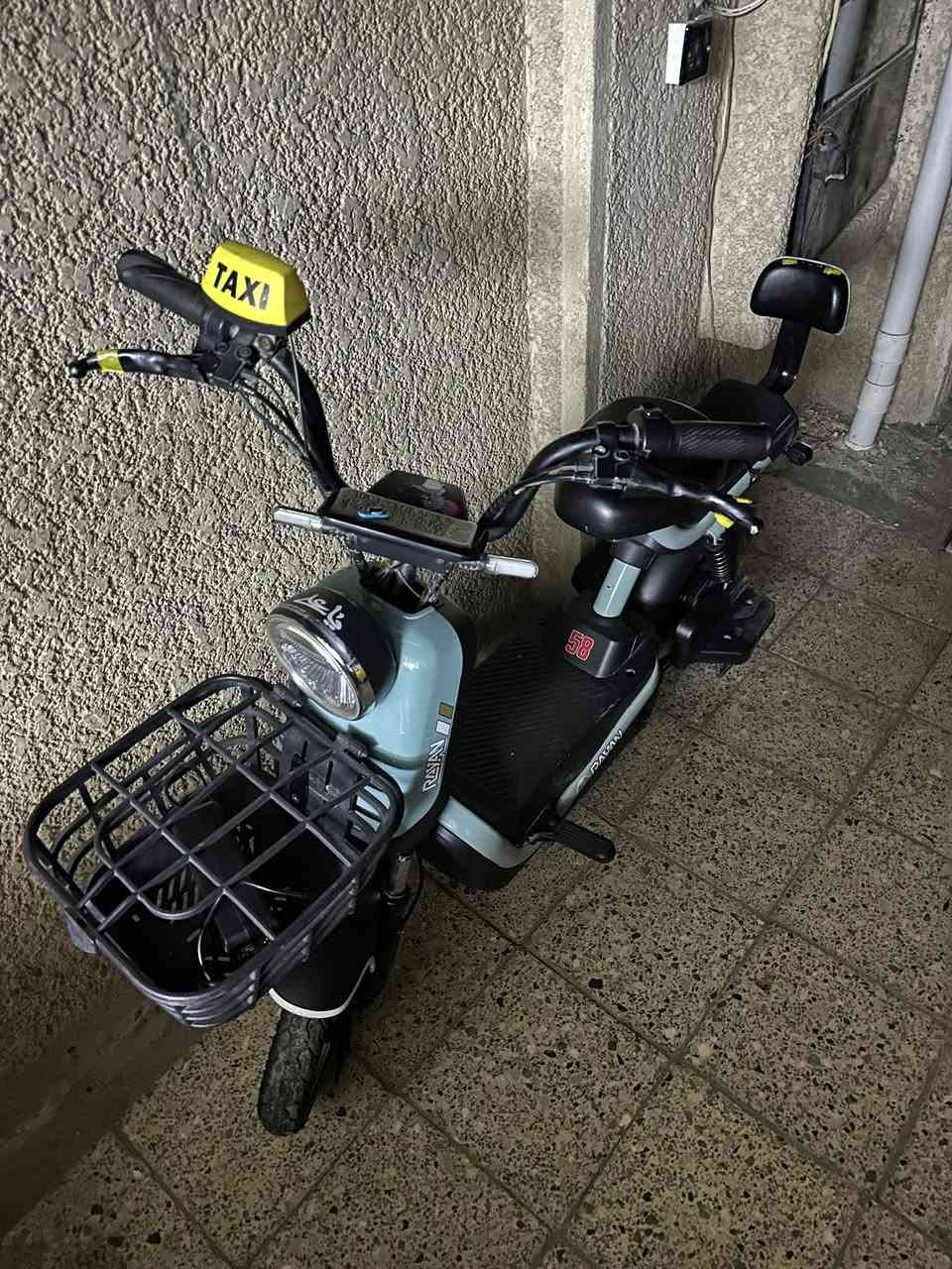 سلام عليكم دراجه شحنه الريان حجم 14 العدد مال بطاريات 4 بيهه نضام P مكاني بغداد جديده سعر 200 وبيهه مجال


**إذا كنت صاحب هذا الإعلان وتريد حذفه لأي سبب، رجاءا أرسل رسالة إلى الدعم الفني**