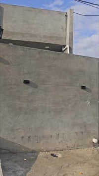 دار للبيع مساحة 180 متر سعر 90تصال على هذا الرقم  07709047839