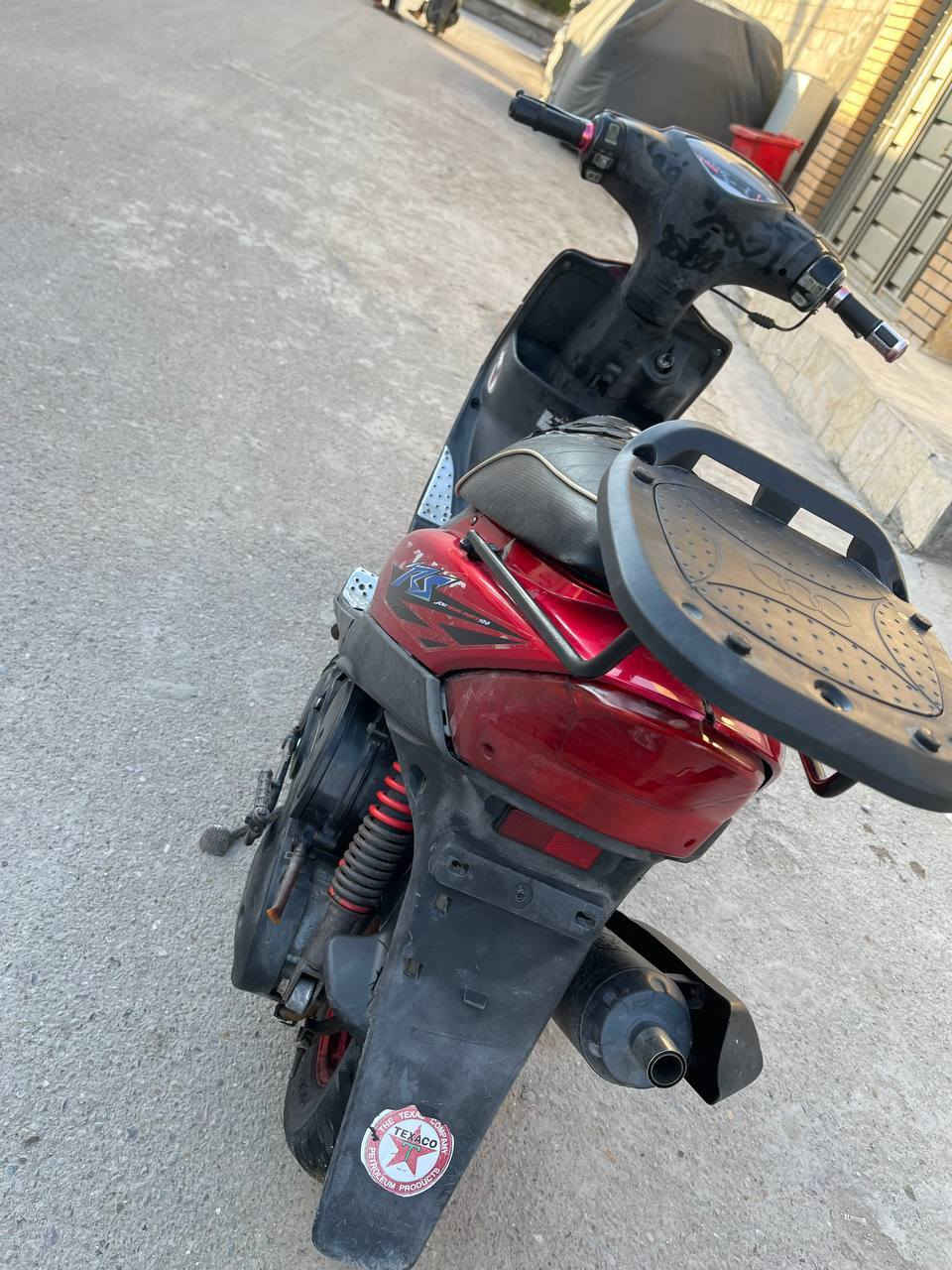 السلام عليكم دراجه ماكس عدله
كلهه ختم واحد + مكاتبه وصل كمرك 
بلادي مكينه مفوله شك الكاع
 نازله من الرمبه قبل 3 اشهر
مانقصها برغي كامله مانقصه اي شي 
السعر   550  بيهه مجال بسيط 
سلف وهندر كهربائيات كله شغال 
شلعه ومعدل مختمه كله ختم واحد 
العنوان : بغداد مدينه الصدر  
الاورفلي قرب العماره البرتقاليه
للاستفسار  : ***********
