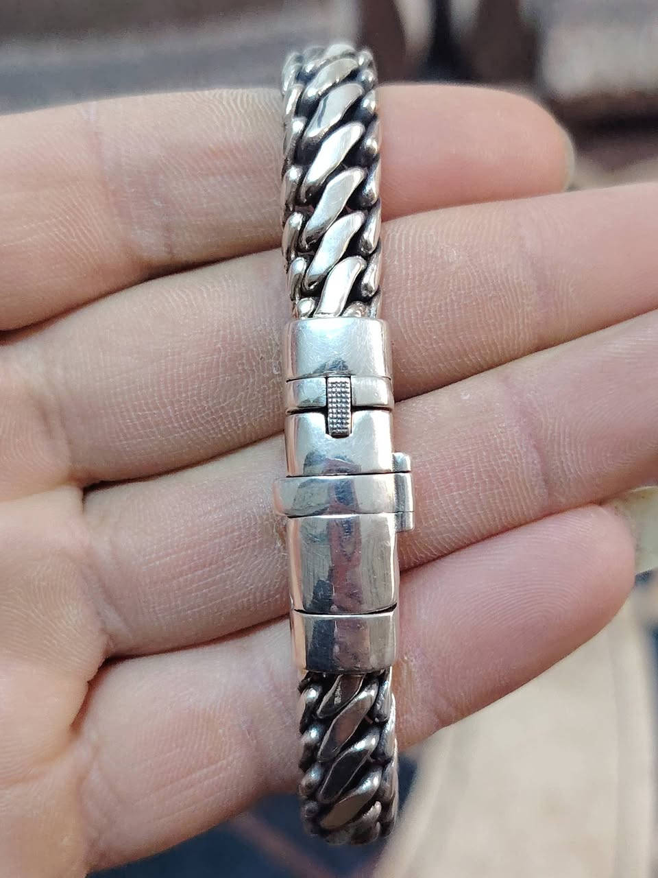 سلام عليكم سوارات يطالي تايلندي قطع حلو مختلفات سعر غرام 4لف نهايته وزانه اسفله صوره


**إذا كنت صاحب هذا الإعلان وتريد حذفه لأي سبب، رجاءا أرسل رسالة إلى الدعم الفني**