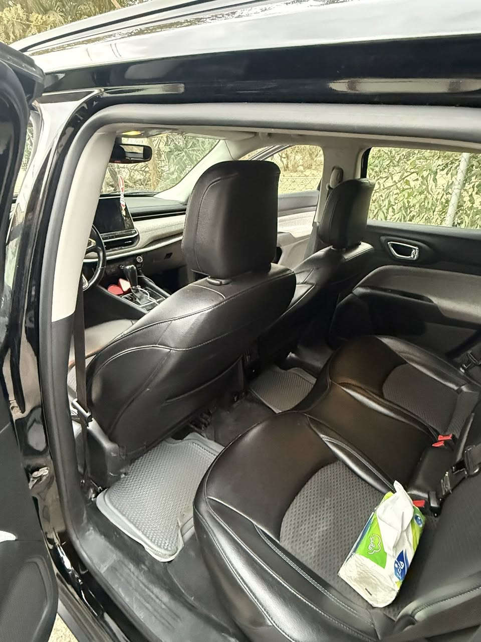 سلام عليكم. جيب كومباس موديل 2022.          ماشي 70 الف
الضرر بس البونيد المواصفات. فول عدا السلايد 
كشن كهرباء 
كشن هيتر 
رقم دهوك شرط التحويل. 
السعر 145 بي مجال 
مكان السياره كركوك. 
***********
