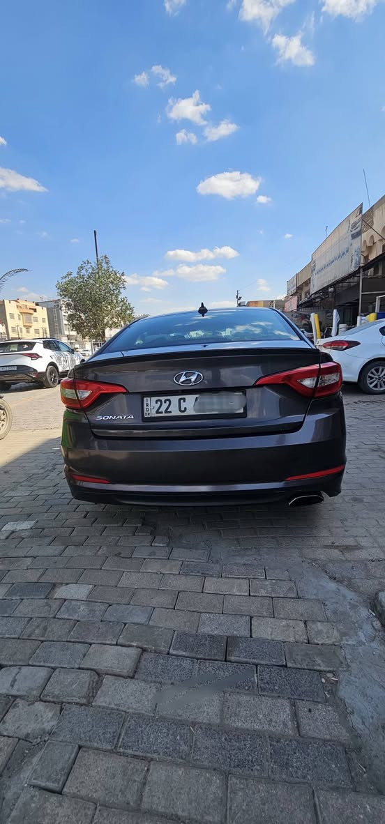 هونداي 2016 امريكي 
لون قهوائي 
رقم اربيل سنويه باسمي تحويل مباشر 
حادثها بابين وهلال في جاملغ خلفي يم قبق بانزين من جهة سايق 
وجاملغ الامامي عكس سايق مبدل 
سياره مصبوغه حزام للجماليه 
كامله سياره مابيها نقص 
تخم تاير جديد 
تبريد مضبوط ١٠٠% 
صدر جديد كامل 
سياره حلوه وخير من الله 
سعرها ١١٨ ورقه وبيها مجال 
للاستفسار
***********
