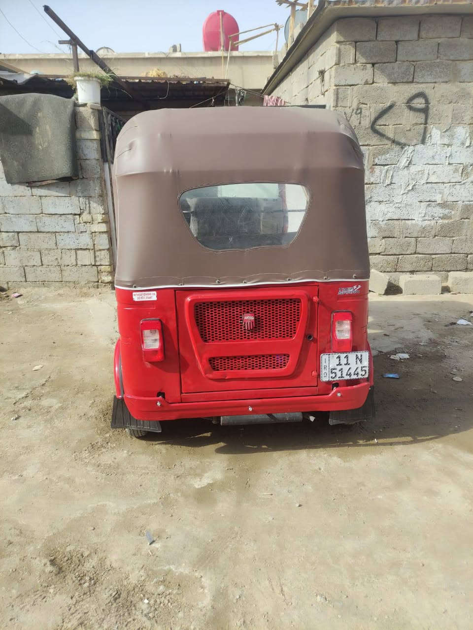 سلام عليكم تكتك للبيع 2022شهر 10تجفيت جديد تكتك. نضيفه ما بيه لاصبغ. ولا معجون بيه طخه خفيفه 4صابع يم البك لايت الخلفي  رقم بغداد  تحويل ثاني يوم سعر 8600وبيه مجال قليل مكاني بغداد شعله رقم الهاتف ***********
