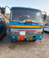 نيسان للبيع موديل 91 بلاد قلابي رقم ديالى مكينه 12 خيط بخاط تخم تاير م...