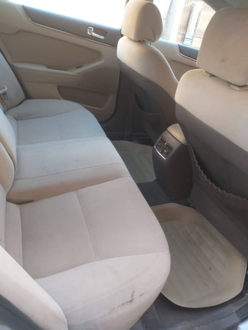 سلام عليكم كادنزا موديل 10 خليجي جاملغ فقط امامي مرواس جاهزه كير مكينه حدادايه تبريد جاهزه ***********
