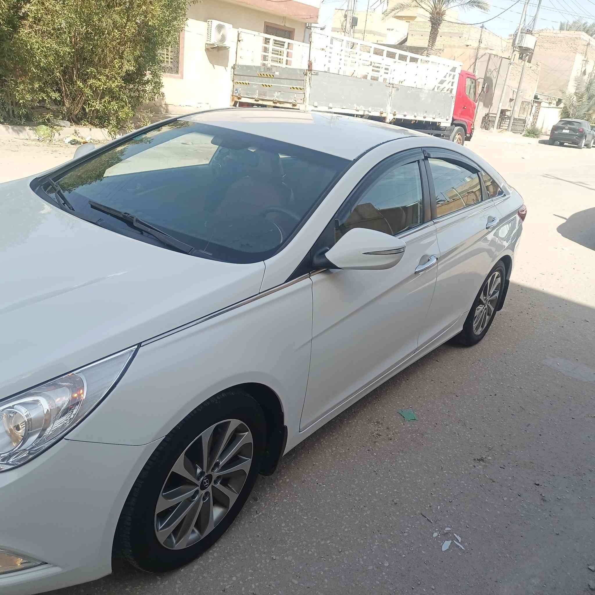 السلام عليكم سوناتا خليجي 14 كفاله عامه عده اقل الشبر صبغ اثر شخوط محرك  2400 دوش شركه مامفتوح ومكفول مواصفات الشركه العامه سياره شركه رقم بغداد بسمي دولي ***********  مكانها كربلاء   كلشي بيها شركه
