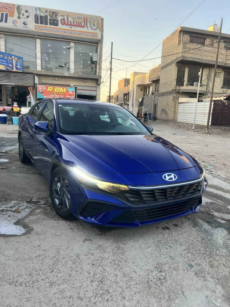 السعر #. 125 ورقه.  تلفون ***********
السلام عليكم النترا مديل 24 دخول جديد وارد أمريكي مواصفات نص فول بصمه تشغيل عن بعد شاشه دجتل متصل لد دشبول متغير تبريد شاشه رادرات وبقيه المواصفات المتعارف عليها حادث السياره جاملغ خلفي ونص الباب ثنينهن معمرات تعمير درجه أولى بدون تبديل كلها ليبل واحد بدون ايرباك بدون قطره دواخل تفحص وين ميعجبك سياره بسعر مناسب وبل عافيه عل ياخذها وصور الحادث بل منشور
