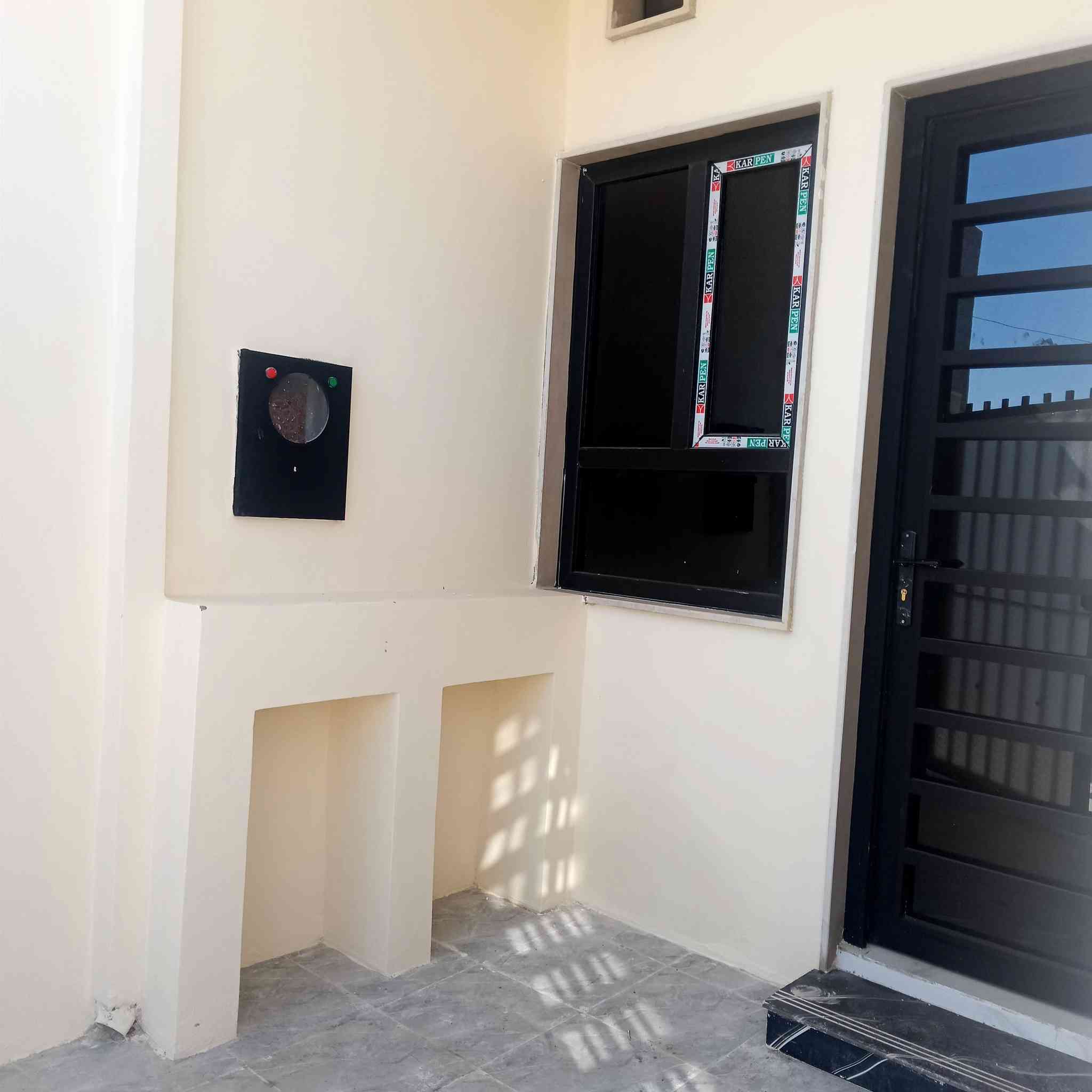 عروض مكتب انوار الخير 
دار للبييع حي الملاين ثانيه 
مجمع عمر طويل 
مساحه ١٢٠ متر واجه ٦ م
طابقيين طابق ارضي استقبال 
ومطبخ وهول وغرفتين نوم
وصحيات 
طابق ثاني غرفتين نوم وهول 
غرفه بيه سويت
دار زيرو 
خدمات كامله ماء كهرباء تبليط
زراعي نموذج ٢٥ حق تصرف
اي استفسار مراجعه مكتب 
انوار الخير مجاور البناء جاهز 
مقابل الكمرك
***********
*********** ابوعمران
*********** ابواحمد
