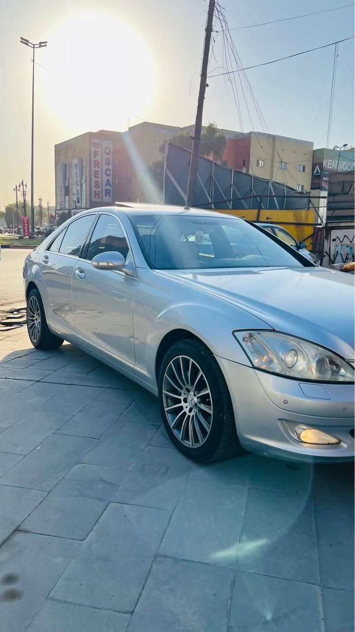مارسدس s350 بيع او مراوس 
6سلندر سيارة جاهزة عليها صيانه كامله كل قطع مكينه و الصدر و جكات كل شي جاهز 
فتحة سقف 
كشن جلد تدفئ +تبريد+مساج 
شاشه قلاب 
دشبول دجتل 
موس +تلفون 
تبريد مركزي ( امامي و خلفي و على شاشه و تكم )
هاند بريك كهرباء 
زراكات لايت 
حساسات امامي و خلفي 
بردة خلفية كهرباء 
ثلاجة 
5ابواب شفط 
جام كهرباء وقلاب 
تحكم ستيرن 
بلوتوث 
مثبت سرعة + تحديد سرعة 
كشن كهرباء و حفظ وضعيات 
اتو هولد 
لد داخلي 
حساس امطار 
جكات تصعد و تنزل 
لايت اتوماتيك نقاط عمياء 
رقم اربيل شرط تحويل كلير الوارد نصف جاملغات خلفيه من تحت قبق بانزين لا حادث ولا ايرباك 
*********** بغداد, العراق

