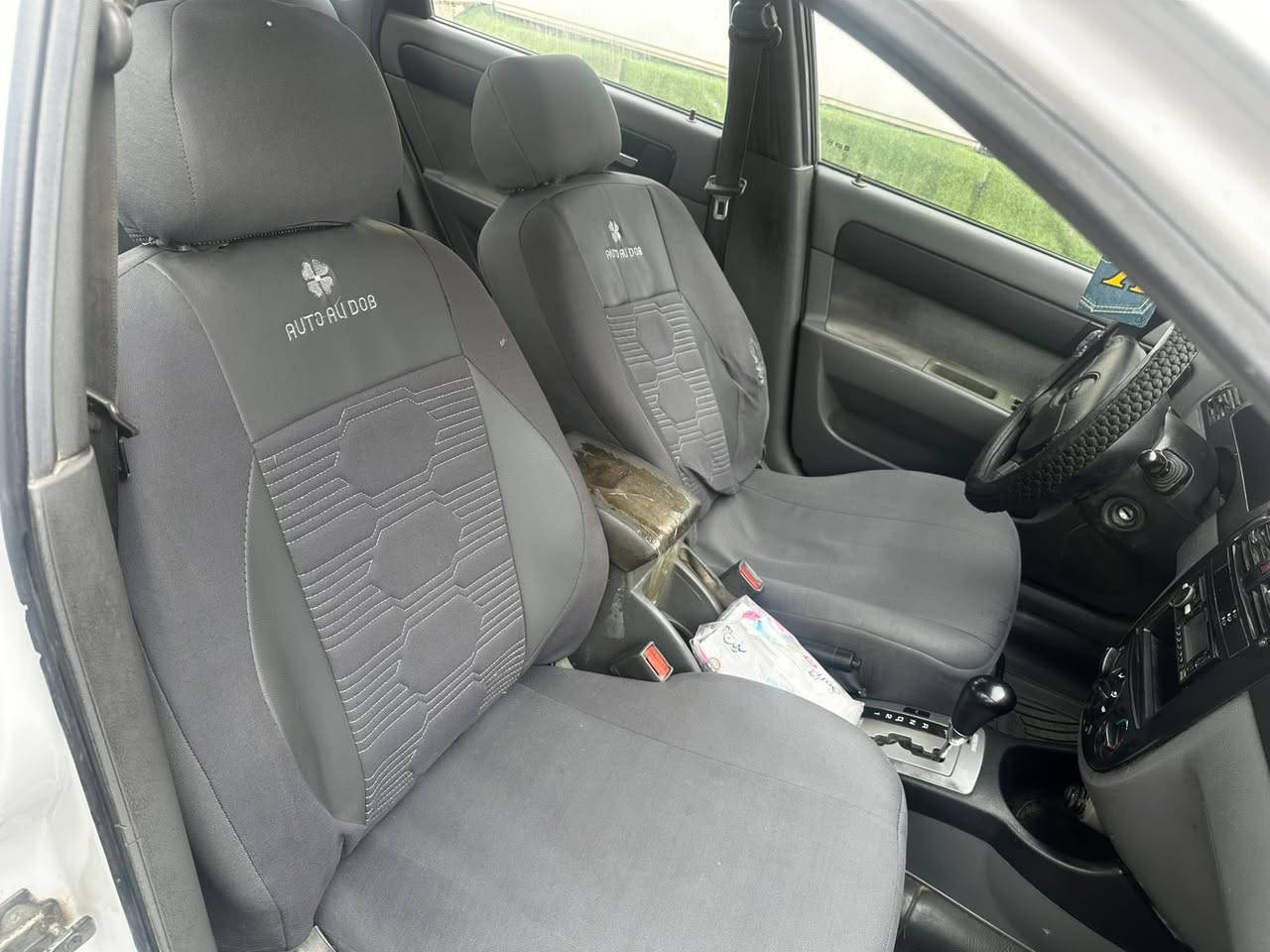 السلام عليكم
اوبترا 2011 خليجي 
سياره صدر محرك تايرات 
تبريد لايتات كله جديد 
متصرف الف عليها فقط 
المكان الي بي معجون تصبغه وبس 
سياره مبدل بنيد نفس الون يعني بدون صبغ 
السعر 77 بيه مجال وماكو بهيج سعر يعني وشي كامل 

***********
***********
