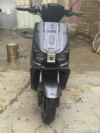 دراجه شحن  6 بطاريات سعرها ٦٠٠ وذا مراوس عادي مكاني مدينه الصدر شارع د...