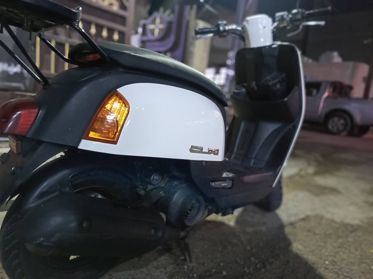 سلام عليكم 
دراجه ماكس بوليس للبيع دراجه سعر 650الف
الرقم:- ***********
