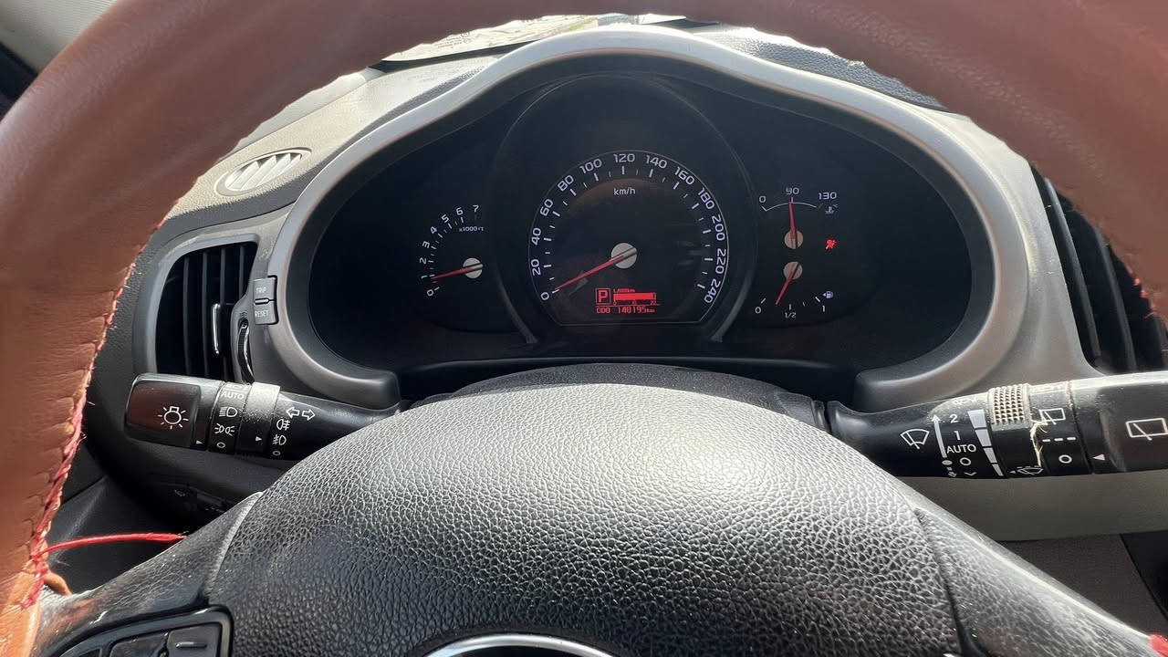 السلام عليكم
كيا سبورتج للبيع 
موديل ((2015))
المواصفات
شاشه 
كامره 
نحكم استرين
اشاير بالمري ومري شفط 
ويل كب 
لد نهاري 
وبقيه المواصفات المعروفه 
كير محرك صدر تبريد تخم تاير كله جديد 
السياره جديده بيها فقط مكانين بارد ونص الدعاميه الاميه صبغ وشرط السونار 
هزه رقم كله جديد والساره باسمي 
ماشيه ((146)) كيلو 
مكان السياره مقابيل مخابز باب الاغا 
السعر ((157)) وبيها مجال قليل 
للاستفسار 
*********** واتساب فقط 
***********
