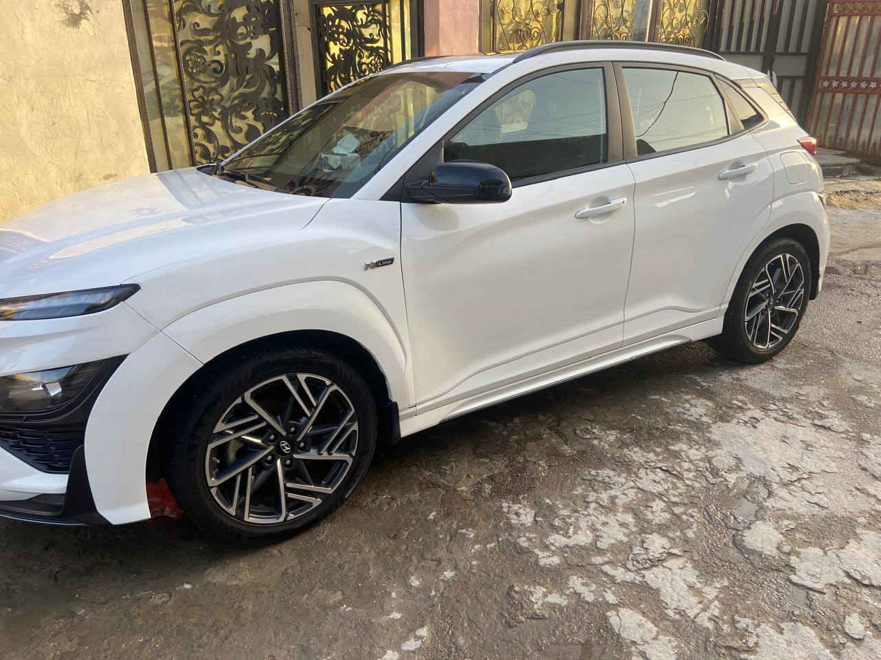 سيارة هونداي كونا للبيع
موديل : 2020
 
سيارة جديدة جدا جدا بمعنى الكلمة استعمال بيت شرط احلى من صور

حادث  البنيد و الجاملغ  بس نصبغ البنيد والجاملغ  توحيد لون  الاايرباك الستيرن طاك
  وصور الحادث موجودة  بالمنشور

سيارة ماشية  42 الف  ميل فقط مشي حقيقي ومبينة نضافة السيارة من صور 

موصفات:-
محرك ١٦٠٠ تيربو 
بصمة تشغيل وابواب
تشغيل عن بعد 
وتحديد مسار 
رادرات جانبية
رادار امامي 
اطفاء السيارة اثناء الوقوف
حساسات امامي خلفي 
شاشة جبيرة كار بلي
اشاير مري
لد نهاري
تدفئة كشنات
كامرا دوارة
اوتو بريك 
ومانع انزلاك وانحدار
ومود درايف ٢ وضعيات قياده
رقم بغداد باسمي عليها غرامة 40000 الف دينار

السعر  16500$

للاستفسار رقم الموبايل ***********

مكانها بغداد الجديدة او شارع فلسطين
