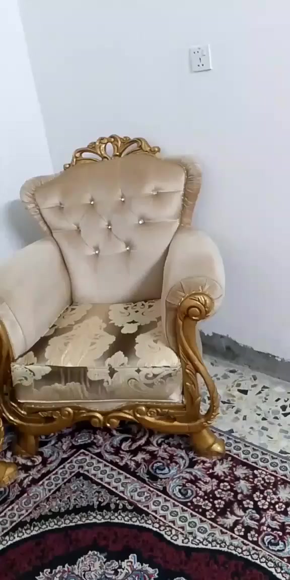 قنفات تركي السعر 700 وبمجال للسراي مكانه بلديات بس الشراي بس الشراي رجاء يطب خاص


**إذا كنت صاحب هذا الإعلان وتريد حذفه لأي سبب، رجاءا أرسل رسالة إلى الدعم الفني**