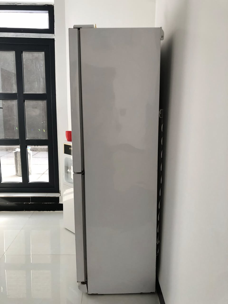 السلام عليكم.. ثلاجه جينرال Generall للبيع استعمالها قليل جدا بيها براد ماي ثلاجه فول الله شاهد .. للتواصل *********** متواجد واتساب ايضاً سعرها (200 وبيها مجال) مكاني ديوانيه حي الجامعهشراي خابر وبيك خير وتدلل مو شراي اعبر المنشور رجاءًا
