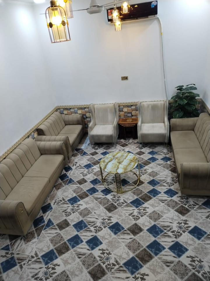 تخم قنفات للبيع
مابي اي ضرر   شبه الجديد 

السعر 650 وبي مجال قليل 

العنوان الناصريه حي المختار قرب المغتسل الجديد
***********
