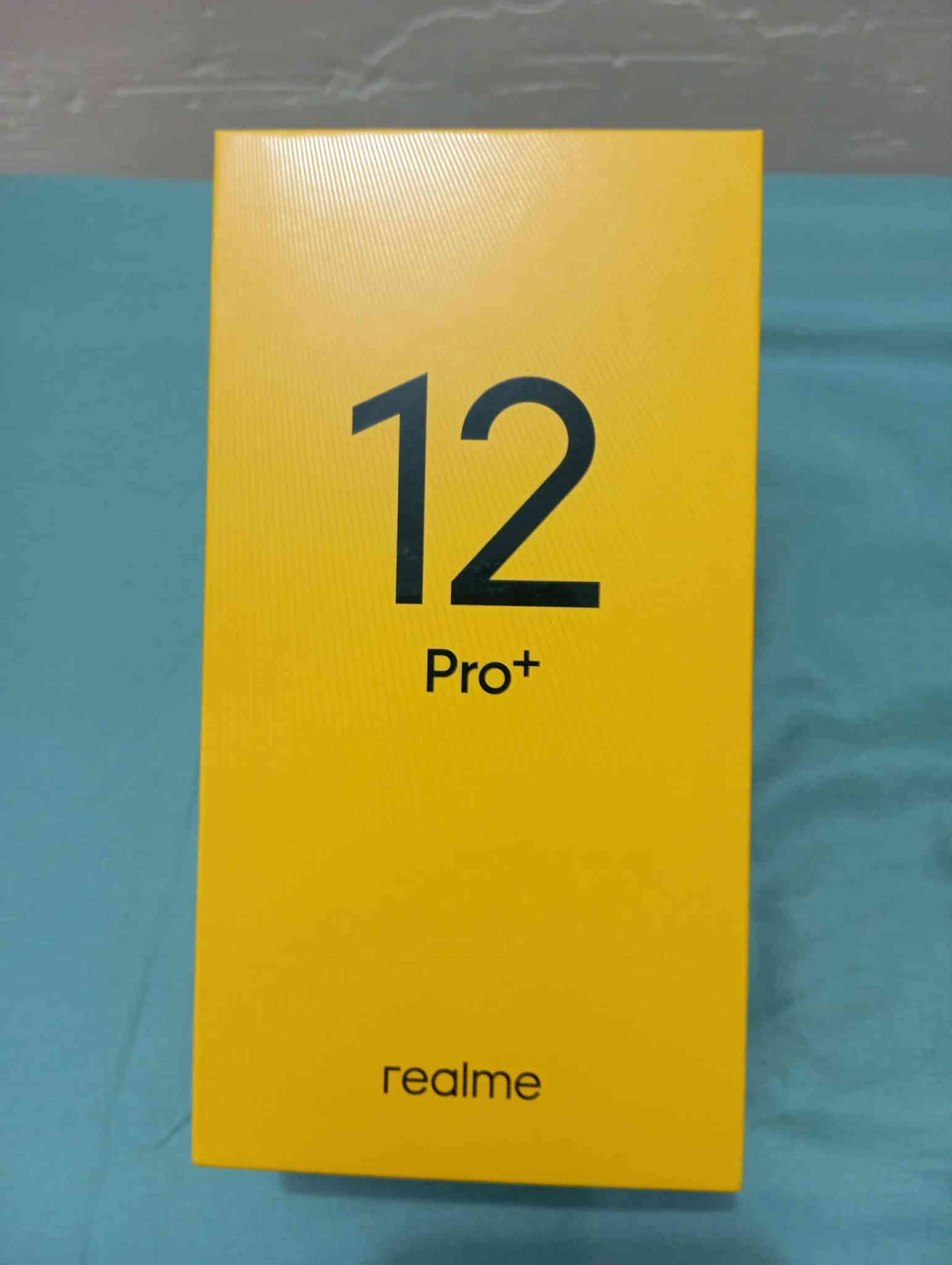 ريلمي 12برو بلس
ذاكرة 512 رام 12 
مستخدم أسبوع 
السعر 365 الف وبي مجال بسط 
اتصال 
***********
***********
