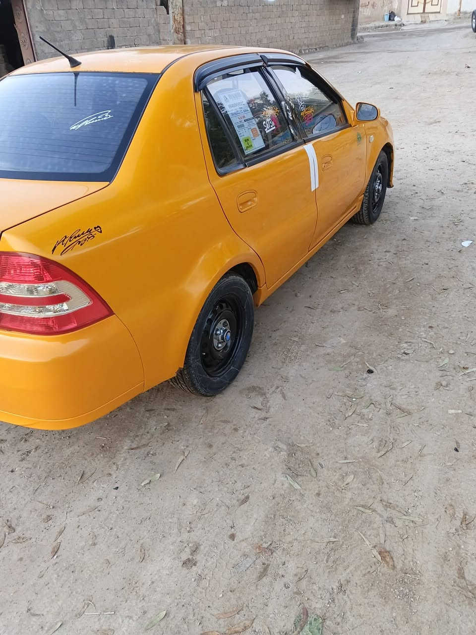 سي كي موديل 2012 هيئه وغرامات صفر كابون بانزين مصبوغه حزام جماليه السعر 41 وبيها مجال شي قليل عنواني حي الكرامه *********** غير متواجد عل فيس
