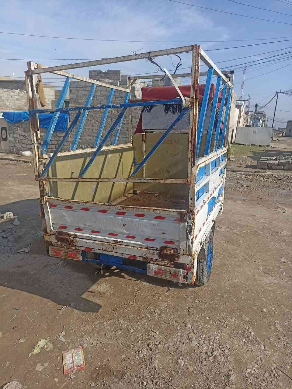 للبيع السعر 650 وبيها مجال
الرقم ***********
