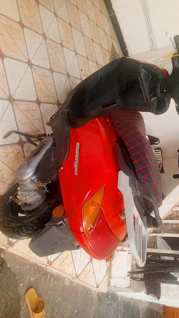 سبيسي للبيع تايرات جدد كهربايات كلهن شغالة سلف هندر  مكينة ناعمة كلش ب٤٠٠ وبيه مجال قليل  مكاني واسط الحي ***********
