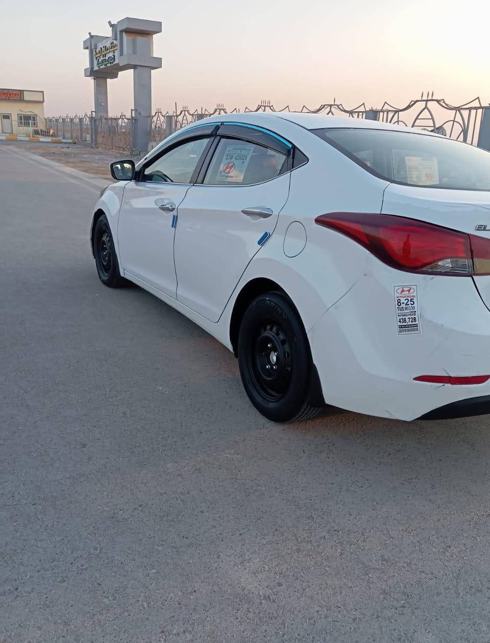 سلام عليكم للبيع النترا موديل 2015 خليجي فول مواصفات كفاله من الضربه والتبديل بيه رشات صبغ تجميلي محرك 1800دوش رقم ذي قار جديد سنويه مجدده 2030 تحويل بلبصره سعر 90 //***********/عنوان بصره..
