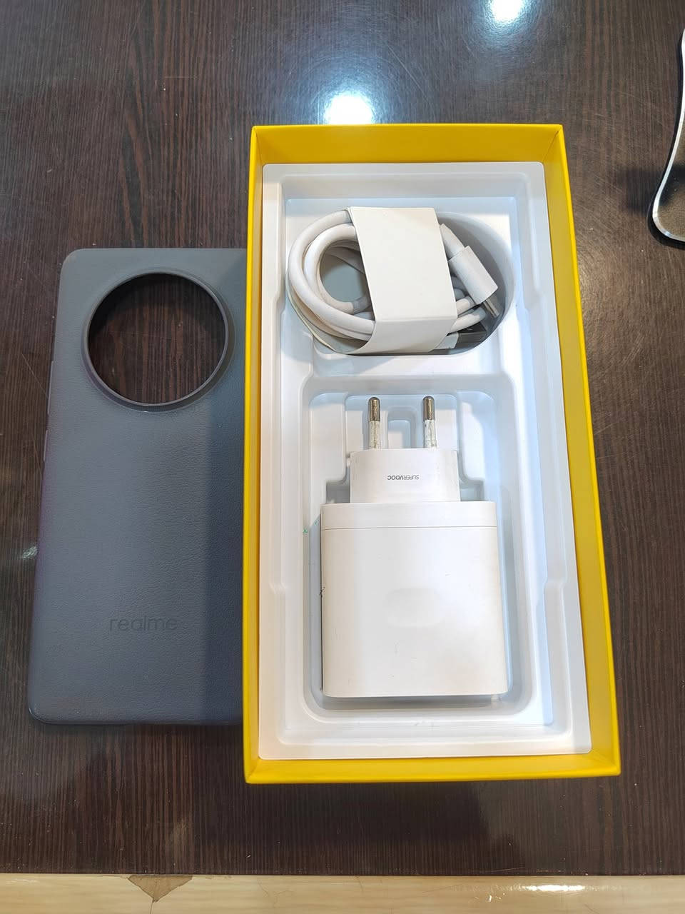 السلام عليكم جهاز ريلمي 13 برو بلص 5G ذاكره 512 رام 24 /12+12 مستعمل شهر اخو الجديد شرط شخط مابي  غراض موجوده الاصليه السعر 375 الف مكاني جانب الأيمن حي 17 تموز ***********
***********
