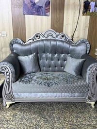 كنب مستخدم قليل • مع طبلات • الحريه بغداد