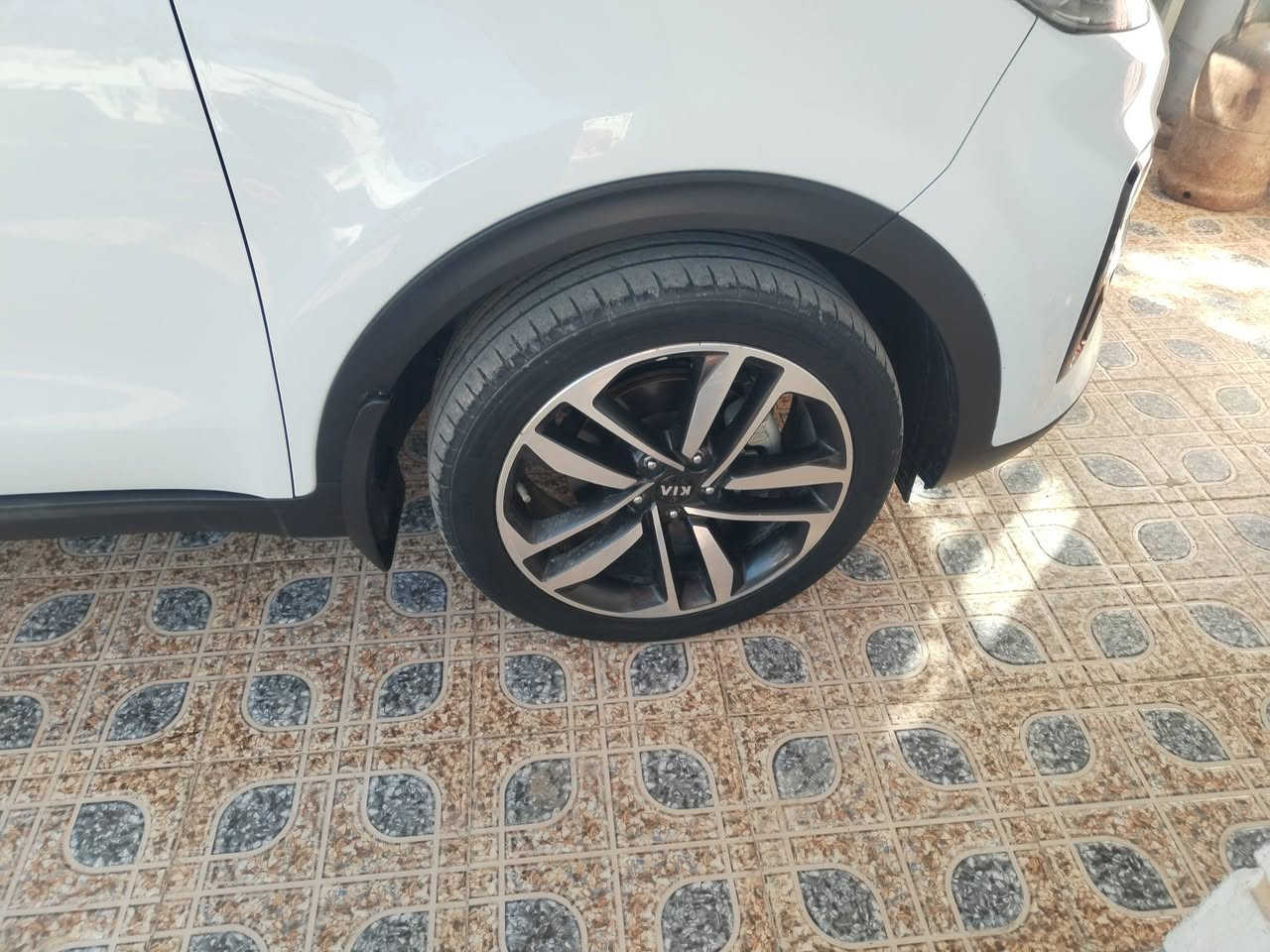 للبيع سبورتنج 2020 فول مواصفات رقم اربيل بصمة بانوراما كشنات جلد كهرباء ترحيب شاشة كبيرة اصلية داخل حمصي ثلاث انظمة للقيادة ماشية 77 محرك 2000دوش  السونار مرفق بالصورمكان السيارة  واسط الزبيدية  مزيد من المعلومات الاتصال بالارقام  اثير    ***********.  *********** اسيا
