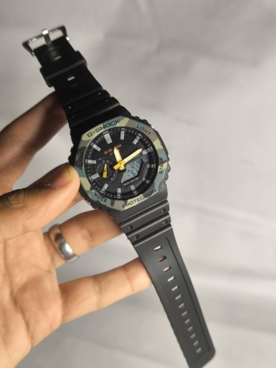 ساعة كاسيو جي  G-Shock GA‑2100
تحفة فنية
لمحبي العسكري والعملي
عرض مزدوج: عقارب أنالوج + شاشة ديجيتال
وظائف متعددة: منبه، توقيت عالمي، إضاءة
 خلفية واميال لامينوس
الساعة مقاومة للصدمات
 زجاج مقاوم للخدش ومقاومة للماء وغبار
سير ربر مريح للاستخدام اليومي والتمارين
وزن خفيف رياضي ومريح

السعر : 25 ع اول تم 
للحجز والاستفسار يرجى مراسلة الصفحه


**إذا كنت صاحب هذا الإعلان وتريد حذفه لأي سبب، رجاءا أرسل رسالة إلى الدعم الفني**