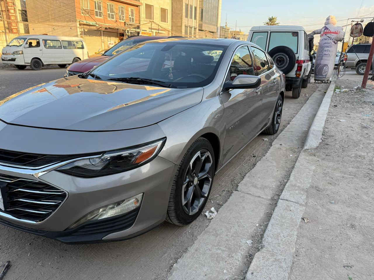 للبيع شوفرليت ماليبو 2022 LT
السياره فول مواصفات بنوراما 
- ⁠بصمة 

- ⁠تشغيل عن بعد 

- ⁠شاشة وسطية 

- ⁠كرسي كهرباء

- ⁠كشنات امامية تدفئة

- ⁠ويل 17

- ⁠بجم كبس 

- ⁠محرك 1500 تيربو 

- ⁠صبغ بنيد فقط السونار مرفق ويه صور 

- ⁠رقم بغداد  

- السعر 125 وبيه مجال شي قليل
مكاني ديالى بعقوبه


**إذا كنت صاحب هذا الإعلان وتريد حذفه لأي سبب، رجاءا أرسل رسالة إلى الدعم الفني**