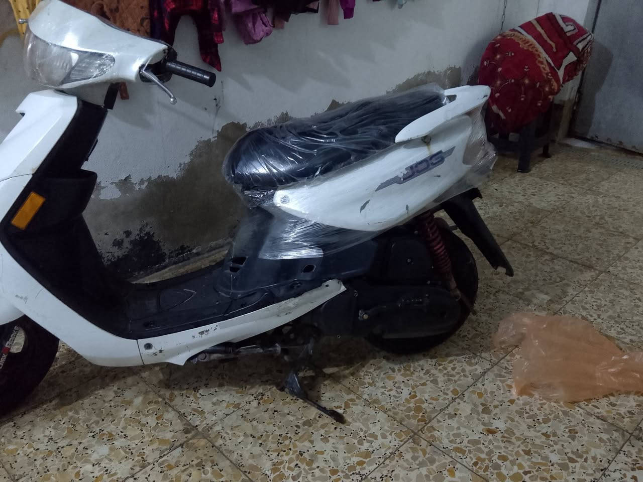 ماكس قــجمة ياباني 120 
الصناعة يابــاني ـ السرعة 120 

نظافة الدراجة واضحة بالصور 

مكينة شرط بلادية برغي مامفتوح بيها 

كابريتر بــــلادي - سلف بـــــلادي ،

العنوان بغداد الشعب نهاية الفورتات -السعر ٣٧٥ وبيها مجال

الشراي يتصل واتساب واتصال خط.  ‏‪0778 003 9422‬‏
