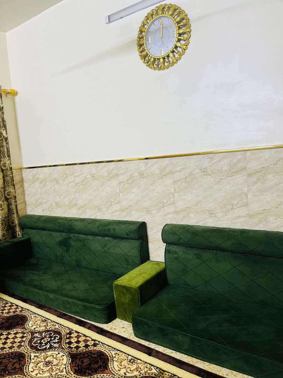 سلام عليكم ديوان ٣قطع ب٢٢٥الف
بغداد الوشاش 
***********
