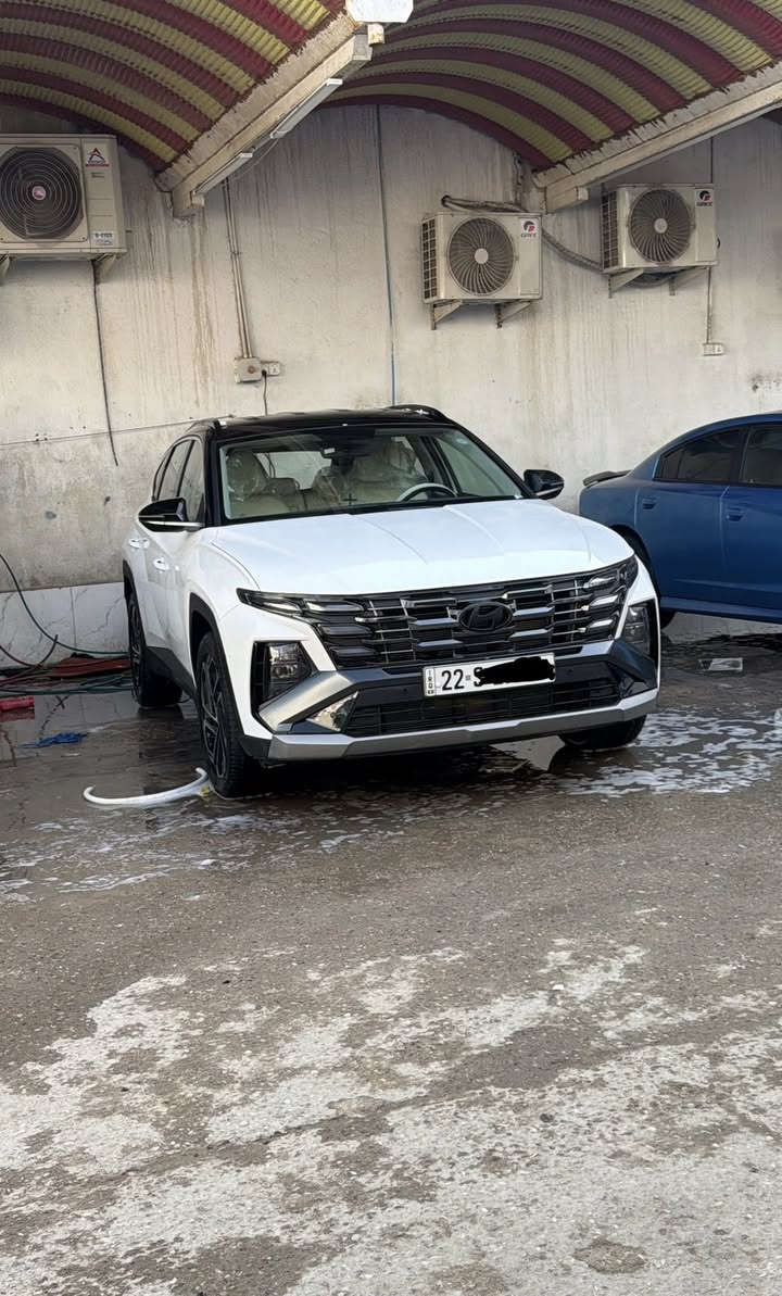 هونداي توسان 2025 تو كلر ماشية تلاثه الف فقط
بصمة تشغيل 
تشغيل عن بعد
عينة ديجيتل
بصمتين ابواب 
تبريد قطعتين 
تحكم ستيرن 
شاشة متصلة مع العينة 
كراسي اثنين كهرباء 
باب خلفي كهربائي 
تبريد بالكشنات 
شاحن وايرلس
قفل سرعة بالستيرن 
ويلكب كروم
مري شفط 
السيارة فول للاخير يعني وبعد بيها هواي مواصفات ما ذكرتها 
سعر 235 
للاستفسار الاتصال / ***********
